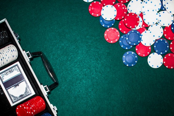 Halaman dukungan pelanggan mega717 menampilkan opsi live chat dan formulir kontak dalam bahasa Indonesia